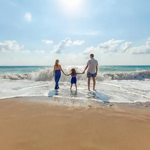 https://apartamento-nueva-alcntara-beach.1costadelsol.com